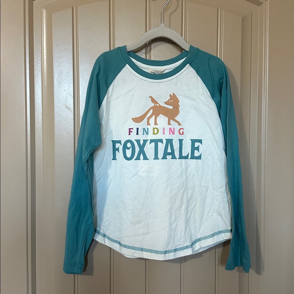 Finding Foxtale Long Sleeve Raglan Shirt Girls size 8 NEW